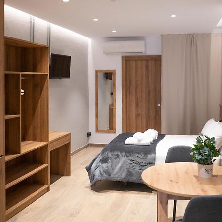 Monturiol Apartaments Барселона Екстер'єр фото